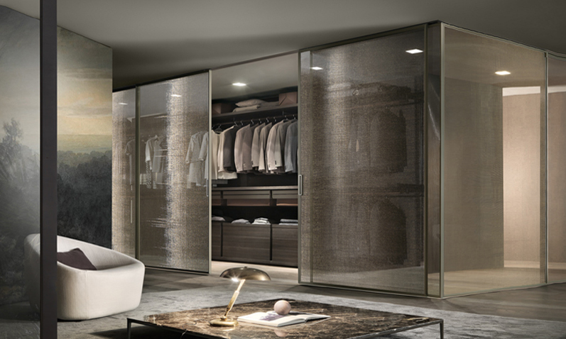CLOSET3.jpg